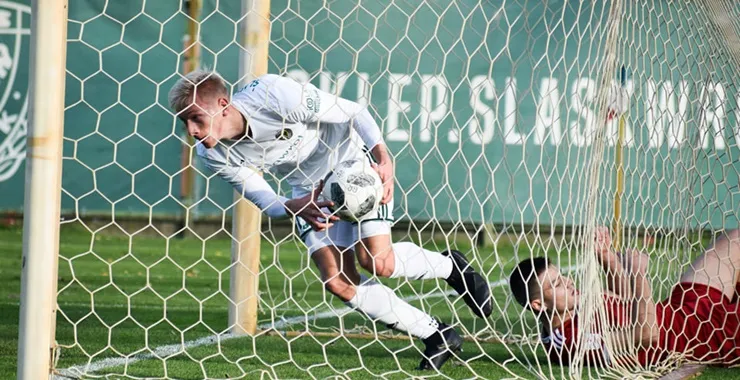 Zwycięski remis CLJ