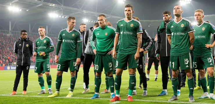 Ekstraklasa daje zielone światło na cięcia w pensjach