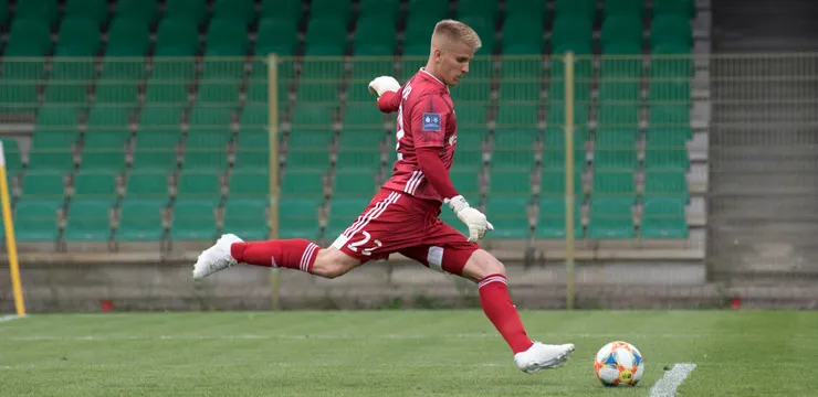Bramkarz zamienia Śląsk na Arkę
