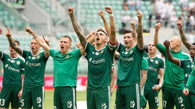 Oceń piłkarzy! Pomocników i napastników