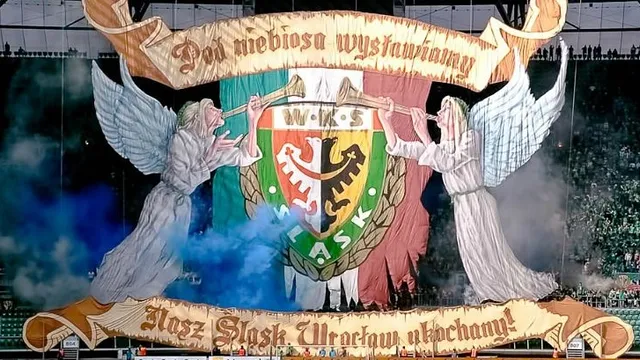 Ponad Śląskiem tylko niebo!