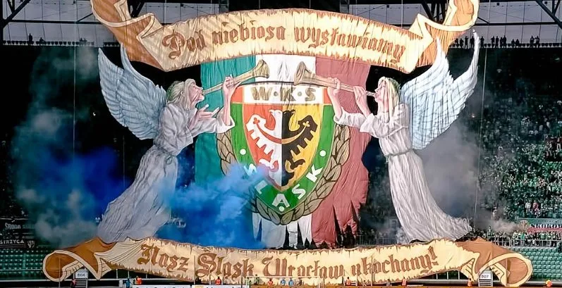 Ponad Śląskiem tylko niebo!