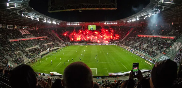 Wojewoda: Na fanatycznych kibicach zysku klubu i stadionu się nie zbuduje
