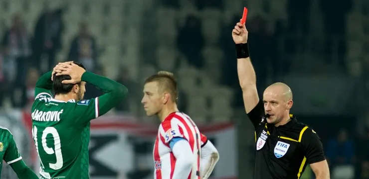Czerwone kartki nie pomagają w karierze w Śląsku 