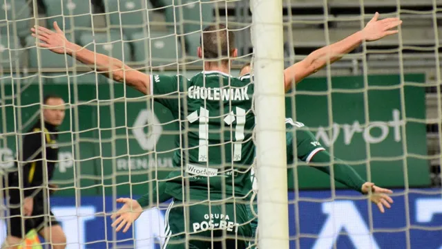 I po Cholewiaku… Transfery i kontrakty (KOMENTARZ)