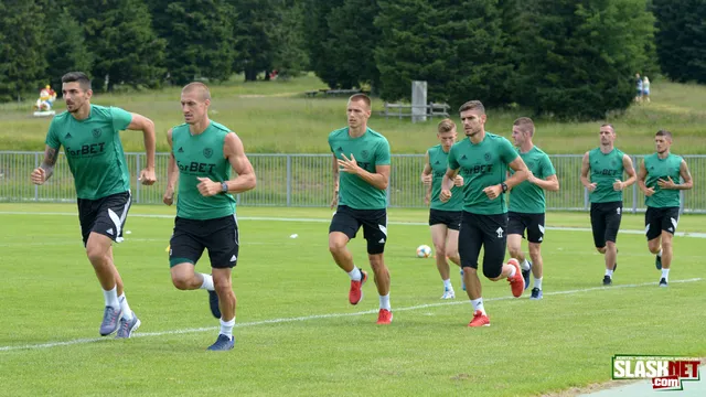 Prezentacja i nowe stroje przed sparingiem