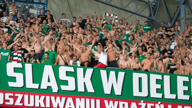 FOTO: Lech-Śląsk (kibice)