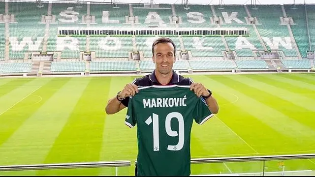 Nowy zawodnik z kontraktem!