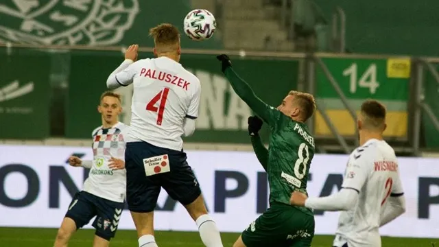 TRANSFERY: Powrót Paluszka na ostatniej prostej