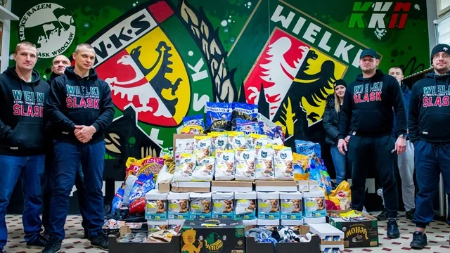 Kibice wsparli schroniska dla zwierząt