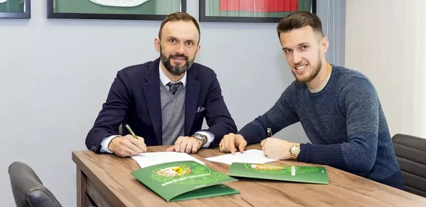 Węgierski stoper wzmacnia Śląsk! (OFICJALNIE)