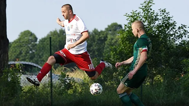 FOTO: Błysk Kuźniczysko - Śląsk II Wrocław