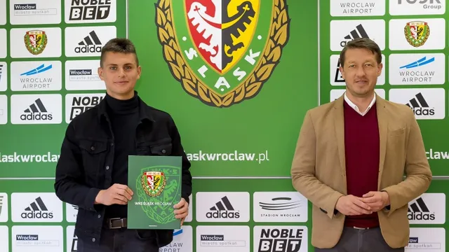 Młody bramkarz na dłużej w Śląsku Wrocław