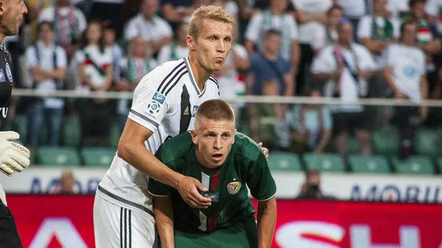 REZERWY: Idzik wzmocni ofensywę?