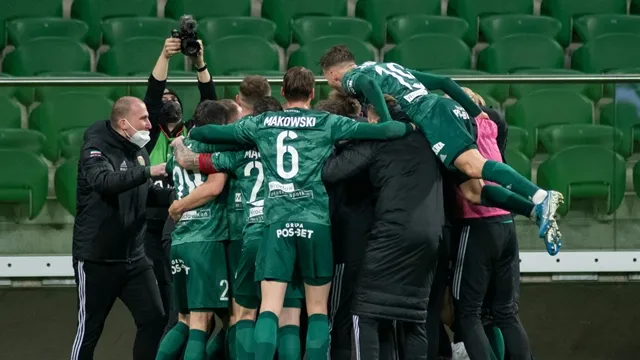 Jakim składem na Raków?