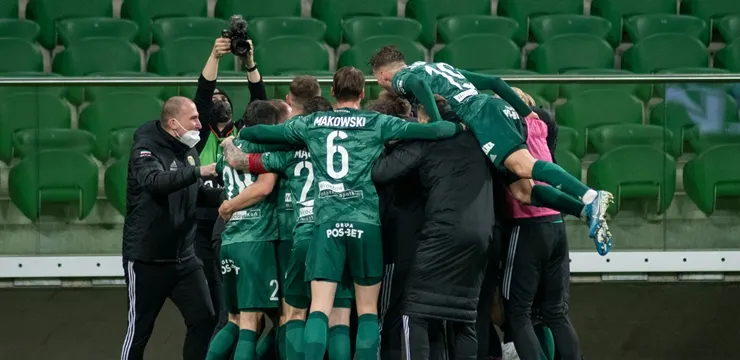 Jakim składem na Raków?