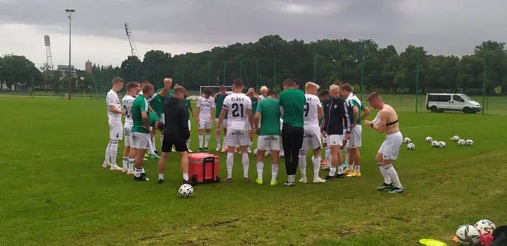 REZERWY: Hyjek strzela, rezerwy gromią