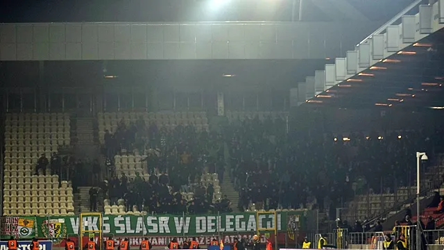 Policja na drodze kibiców