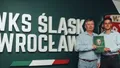 Młody pomocnik z pierwszym kontraktem!