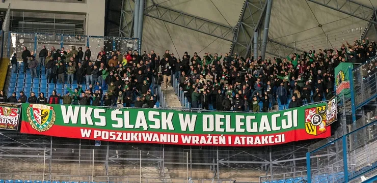 KIBICE: Doping kibiców Śląska w Poznaniu (WIDEO)
