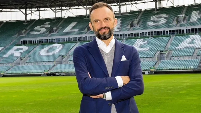 Waśniewski: Ani złotówka z miasta nie idzie na pensje piłkarzy (WYWIAD)