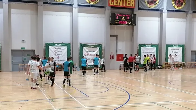 FUTSAL: Młodzież postraszyła wicelidera