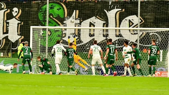 W tyłach nadal dziury. Lechia – Śląsk 2:0 (RELACJA)
