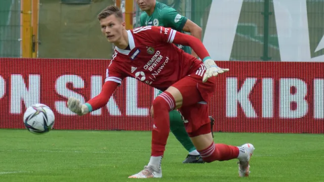 TRANSFERY: Czyszczenia kadry ciąg dalszy