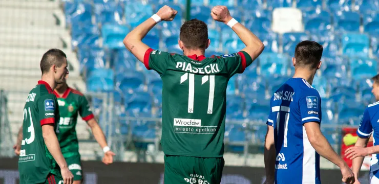 Jeden człowiek utrzyma dwa kluby? Piasecki nie strzela goli nieważnych