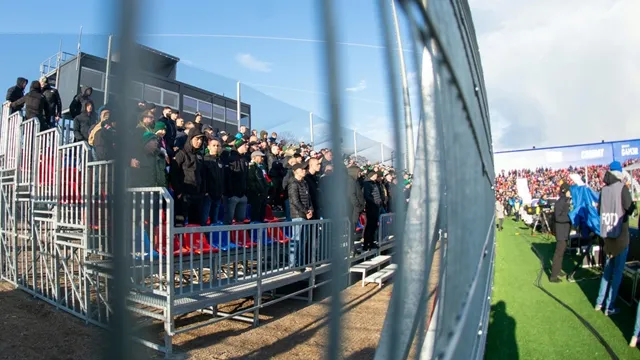KIBICE: Doping fanów WKS-u w Częstochowie (WIDEO)