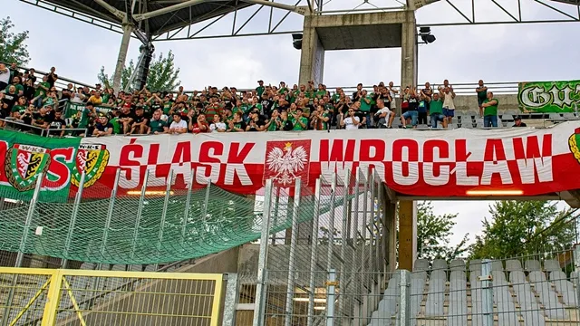 KIBICE: Doping i wsparcie fanów Śląska po porażce w Kielcach (WIDEO)