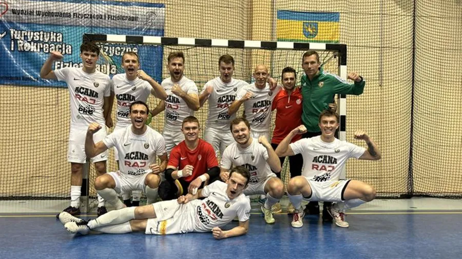FUTSAL: Zwycięstwo z liderem