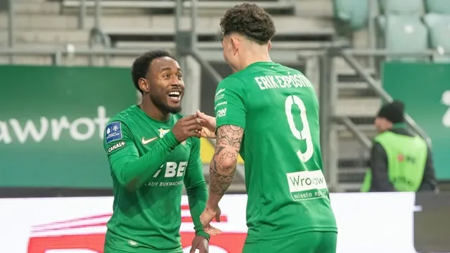 Śląsk - Lech 2:1. Wrocławski hat-trick z mistrzem Polski! (RELACJA)