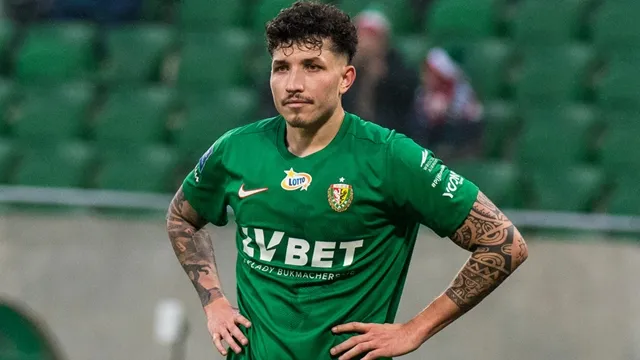 TRANSFERY: Exposito jednak zostanie!?
