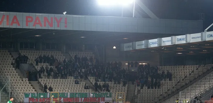 KIBICE: Fanatycy Śląska w Krakowie (WIDEO)