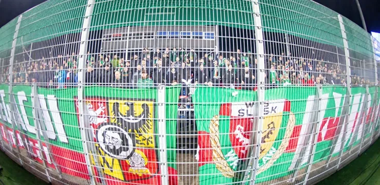KIBICE: Doping kibiców Śląska w Częstochowie (WIDEO)
