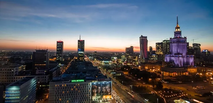 Dlaczego warto zainwestować w wirtualne biuro w Warszawie?