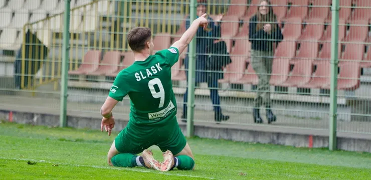 REZERWY: Wielkanocny prezent dla kibiców