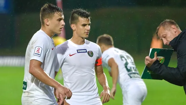 Znicz - Śląsk II 2:1. Przespany początek meczu (RELACJA)
