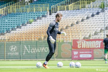 33. kolejka: Śląsk II Wrocław 0:0 Hutnik Kraków