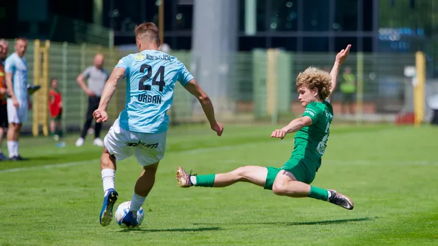 FOTO: Śląsk II - Hutnik Kraków (2)