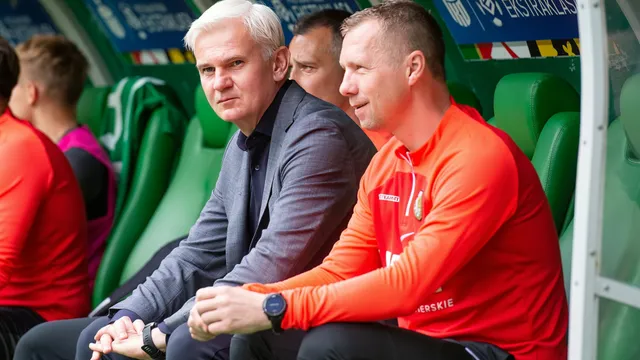 Czy Jacek Magiera powinien zostać w Śląsku?