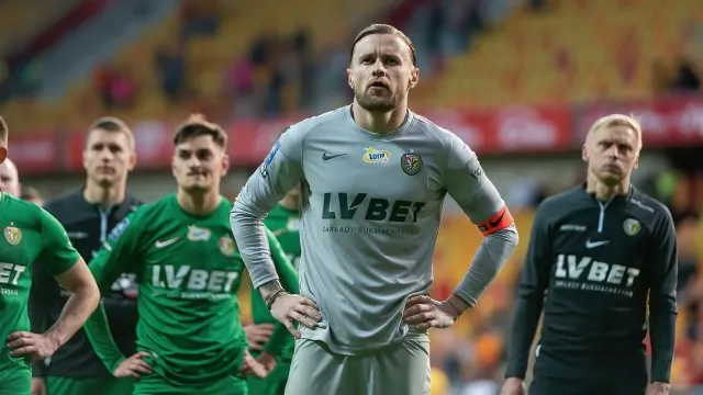 Michał Szromnik wrócił do bramki Śląska. Czy słusznie?