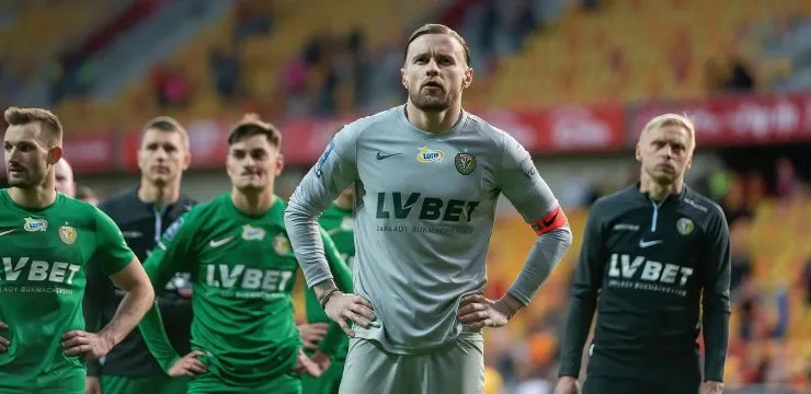 Michał Szromnik wrócił do bramki Śląska. Czy słusznie?