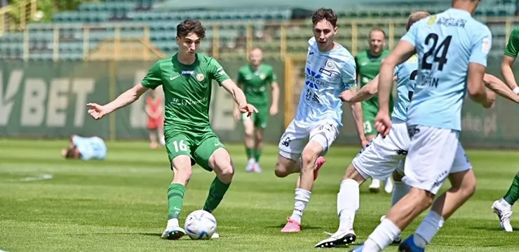 Śląsk II - Hutnik 0:0. Słaby mecz przy Oporowskiej (RELACJA)