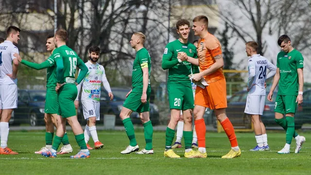 REZERWY: Śląsk jedną nogą w III lidze (ANALIZA)