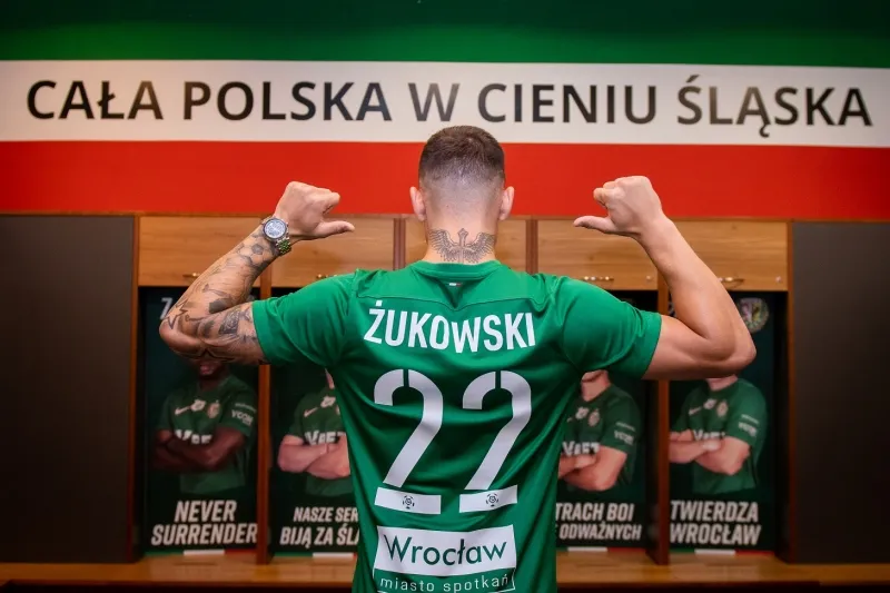 Prospekt po przejściach (SYLWETKA)