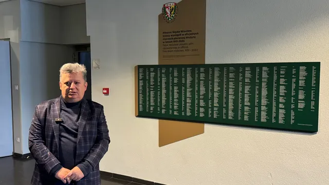 Piłkarze WKS-u w jednym miejscu. Wyjątkowa tablica w Muzeum Śląska