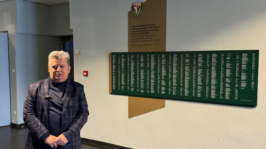 Piłkarze WKS-u w jednym miejscu. Wyjątkowa tablica w Muzeum Śląska
