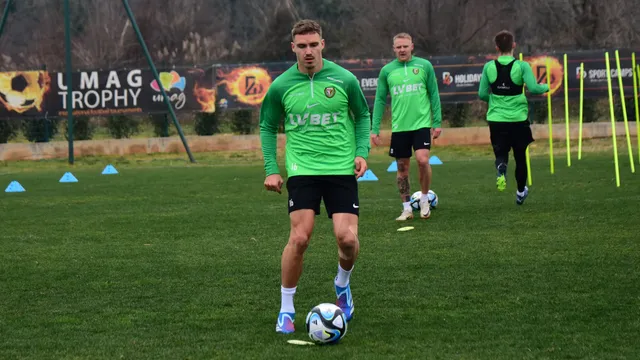 FOTO: Trening w nowych strojach